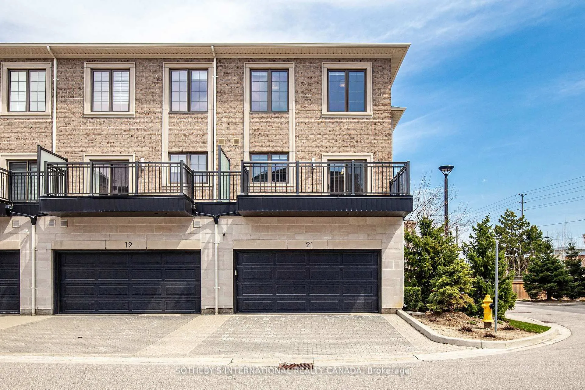Photo 25 of 21 Sir Frederick Banting Way, Markham, Unionville — HOMEH