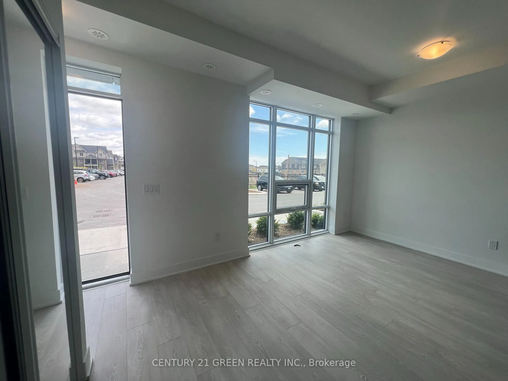 Photo 5 of Unit TH15, 44 Alpine Symphony Path, Oshawa, Windfields — HOMEH