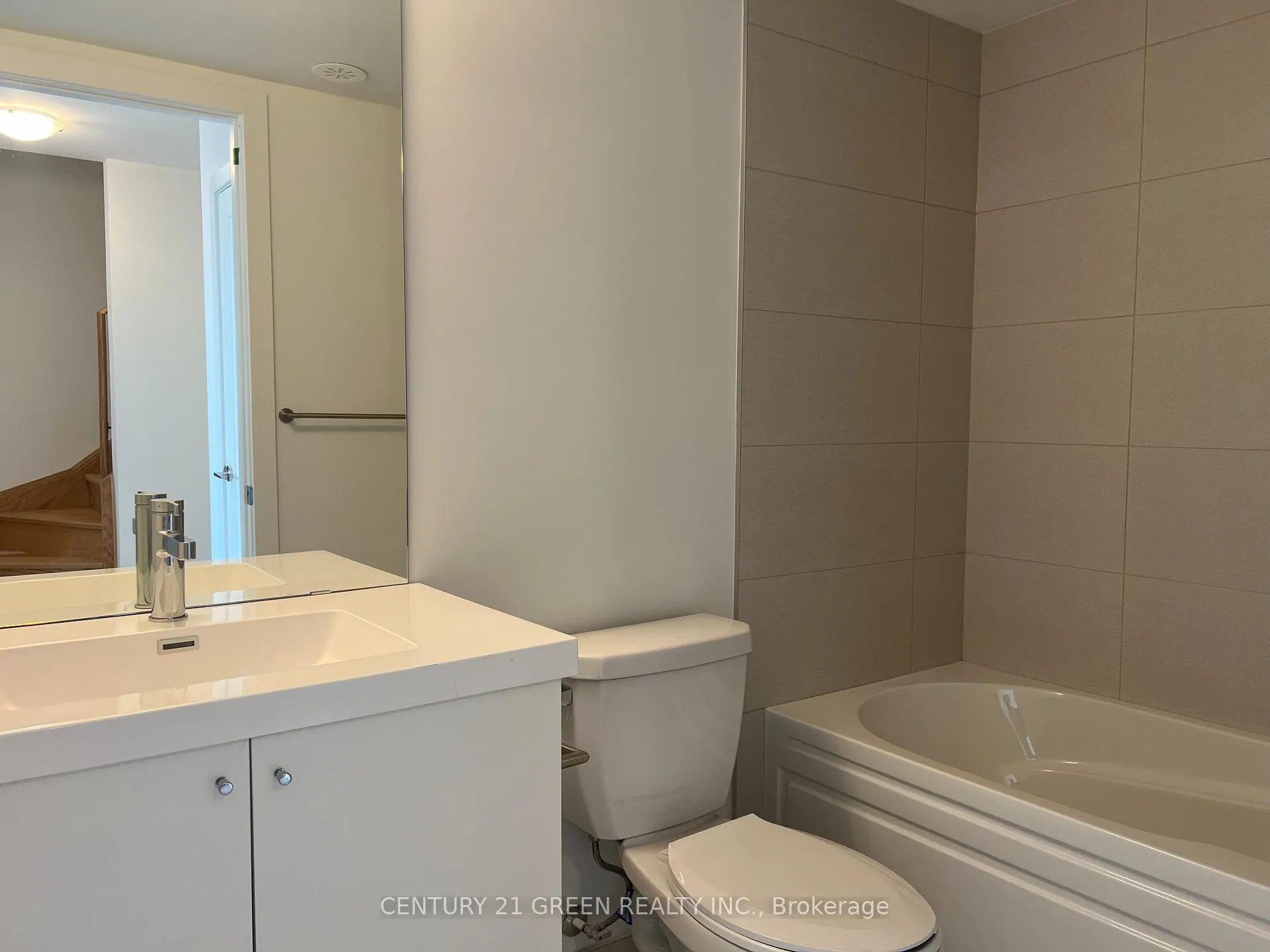 Photo 10 of Unit TH15, 44 Alpine Symphony Path, Oshawa, Windfields — HOMEH
