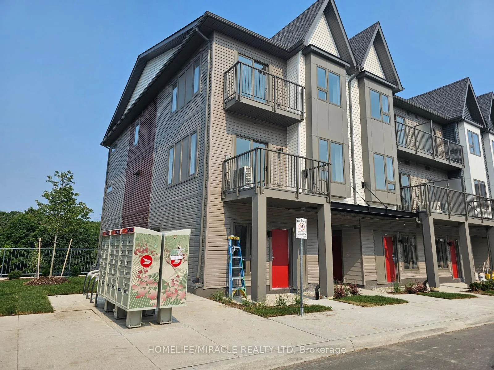 Photo 2 of Unit 808, 2635 William Jackson Drive, Pickering, Duffin Heights — HOMEH