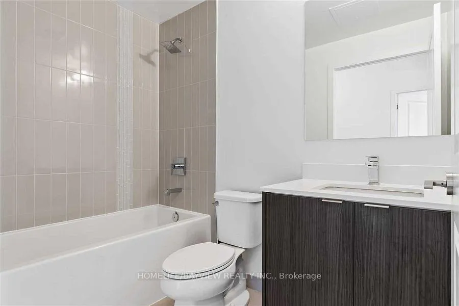 Photo 10 of Unit 821, 100 Eagle Rock Way, Vaughan, Maple — HOMEH
