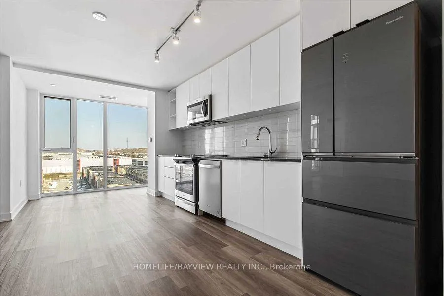 Photo 11 of Unit 821, 100 Eagle Rock Way, Vaughan, Maple — HOMEH