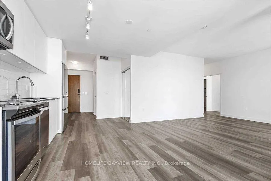 Photo 12 of Unit 821, 100 Eagle Rock Way, Vaughan, Maple — HOMEH