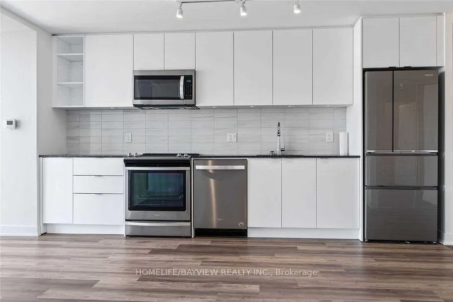 Photo 14 of Unit 821, 100 Eagle Rock Way, Vaughan, Maple — HOMEH