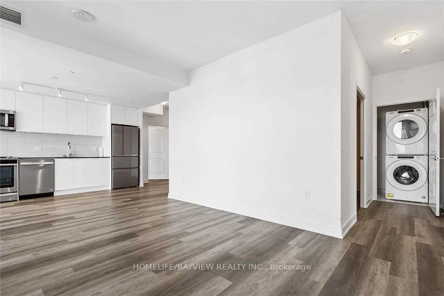 Photo 16 of Unit 821, 100 Eagle Rock Way, Vaughan, Maple — HOMEH