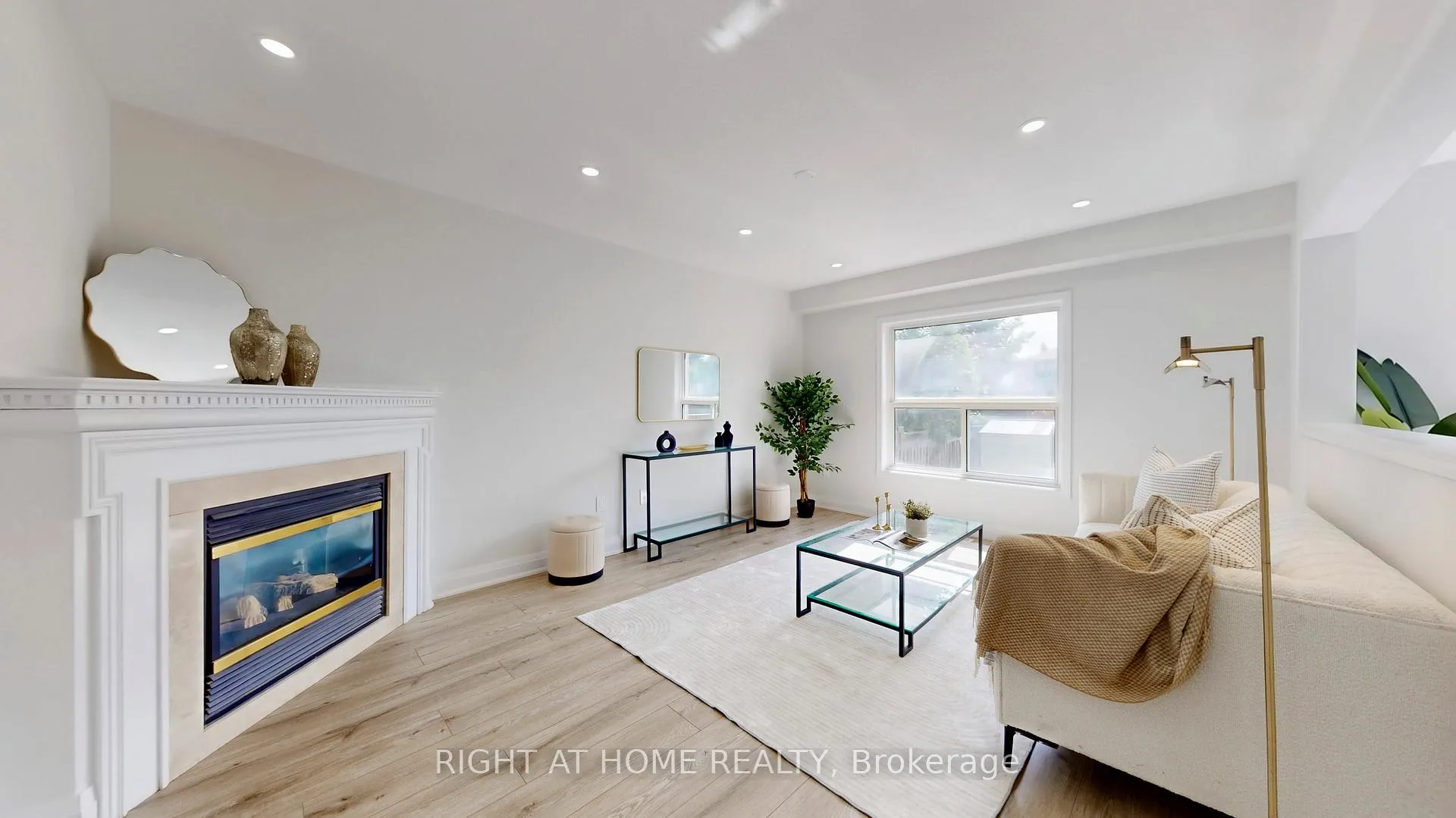 Photo 3 of 55 Tilley Road, Clarington, Bowmanville — HOMEH