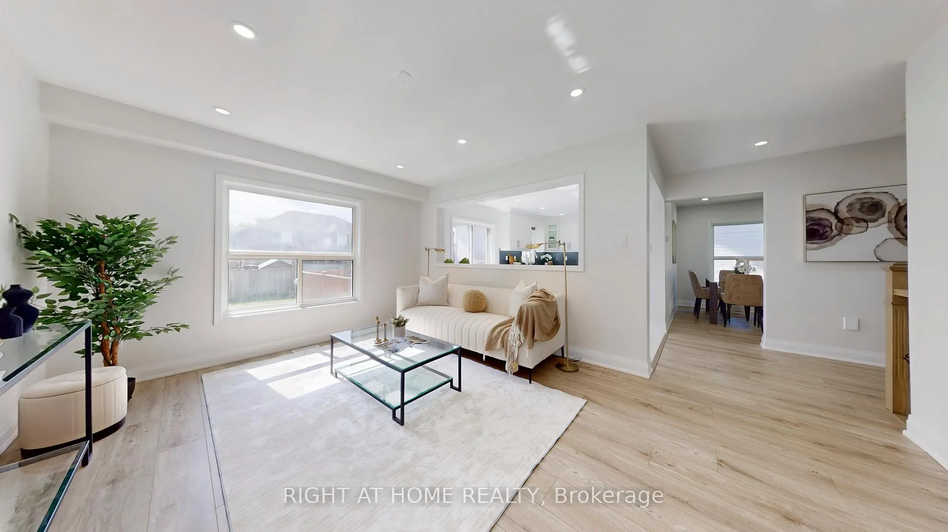 Photo 5 of 55 Tilley Road, Clarington, Bowmanville — HOMEH