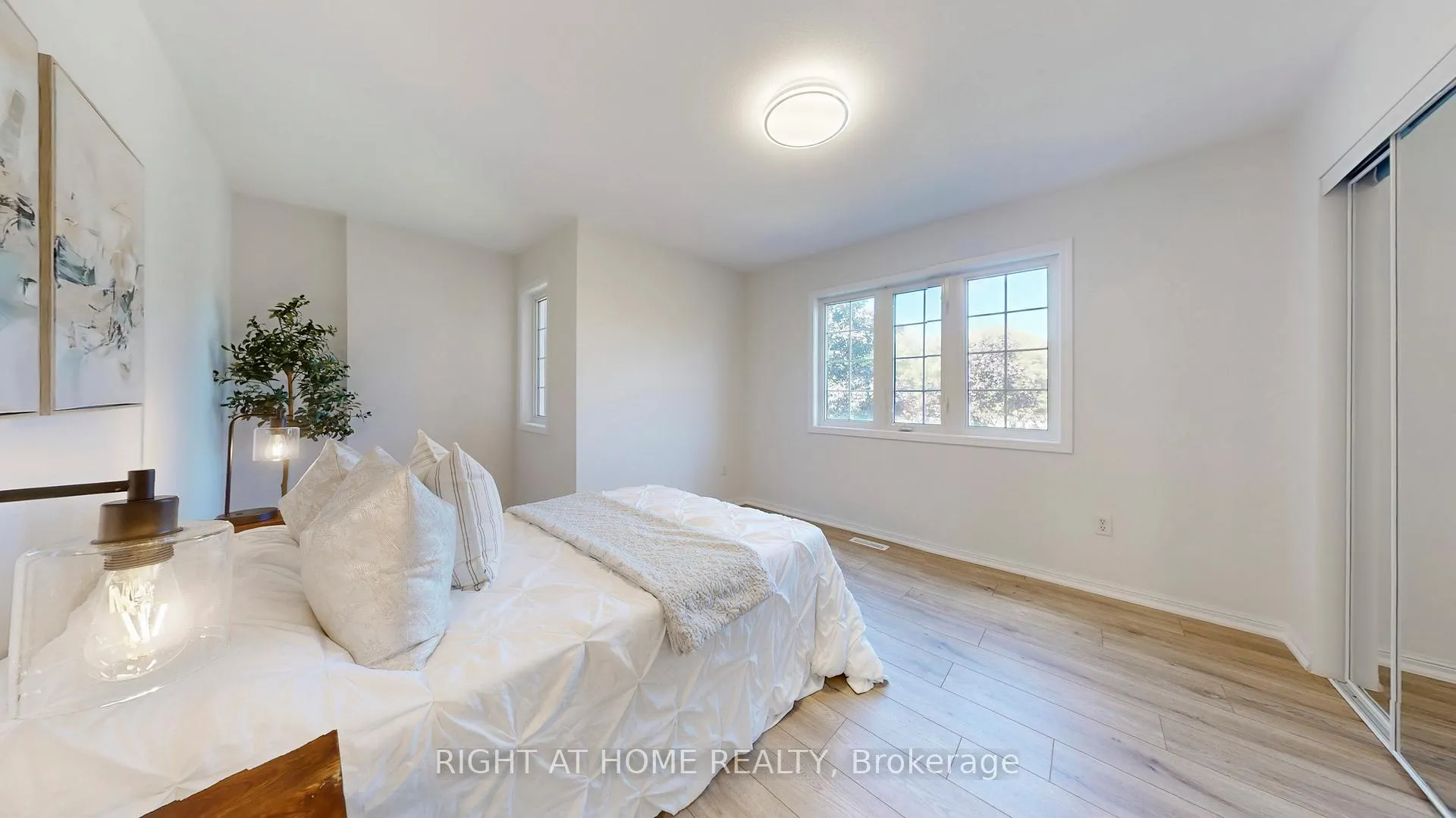 Photo 26 of 55 Tilley Road, Clarington, Bowmanville — HOMEH