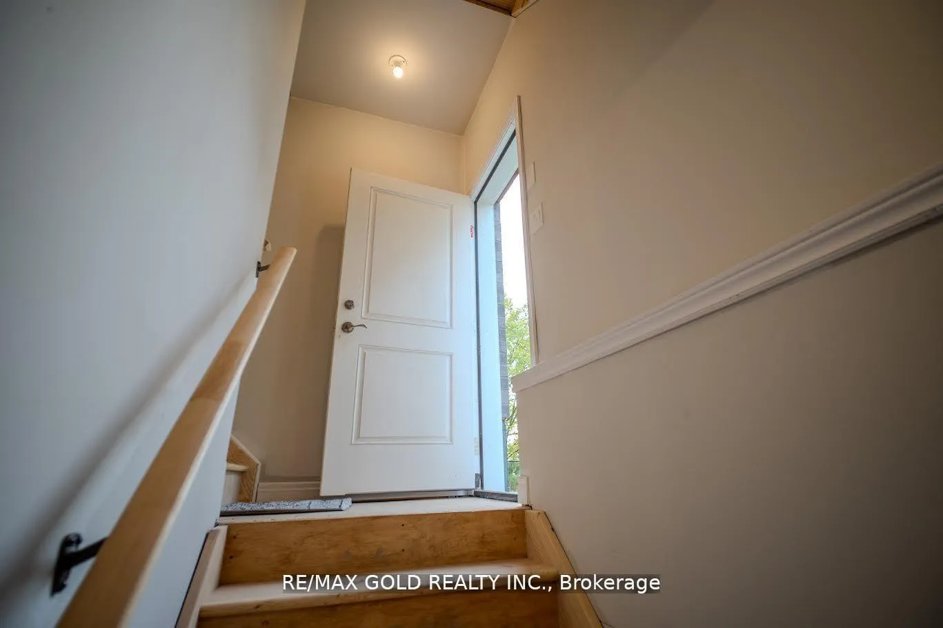 Photo 22 of 7395 Sherrilee Crescent, Niagara Falls, Brown — HOMEH