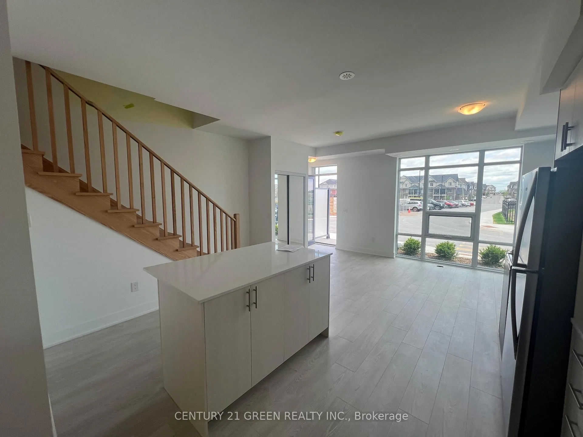 Photo 6 of Unit TH3, 20 Alpine Symphony Path, Oshawa, Windfields — HOMEH