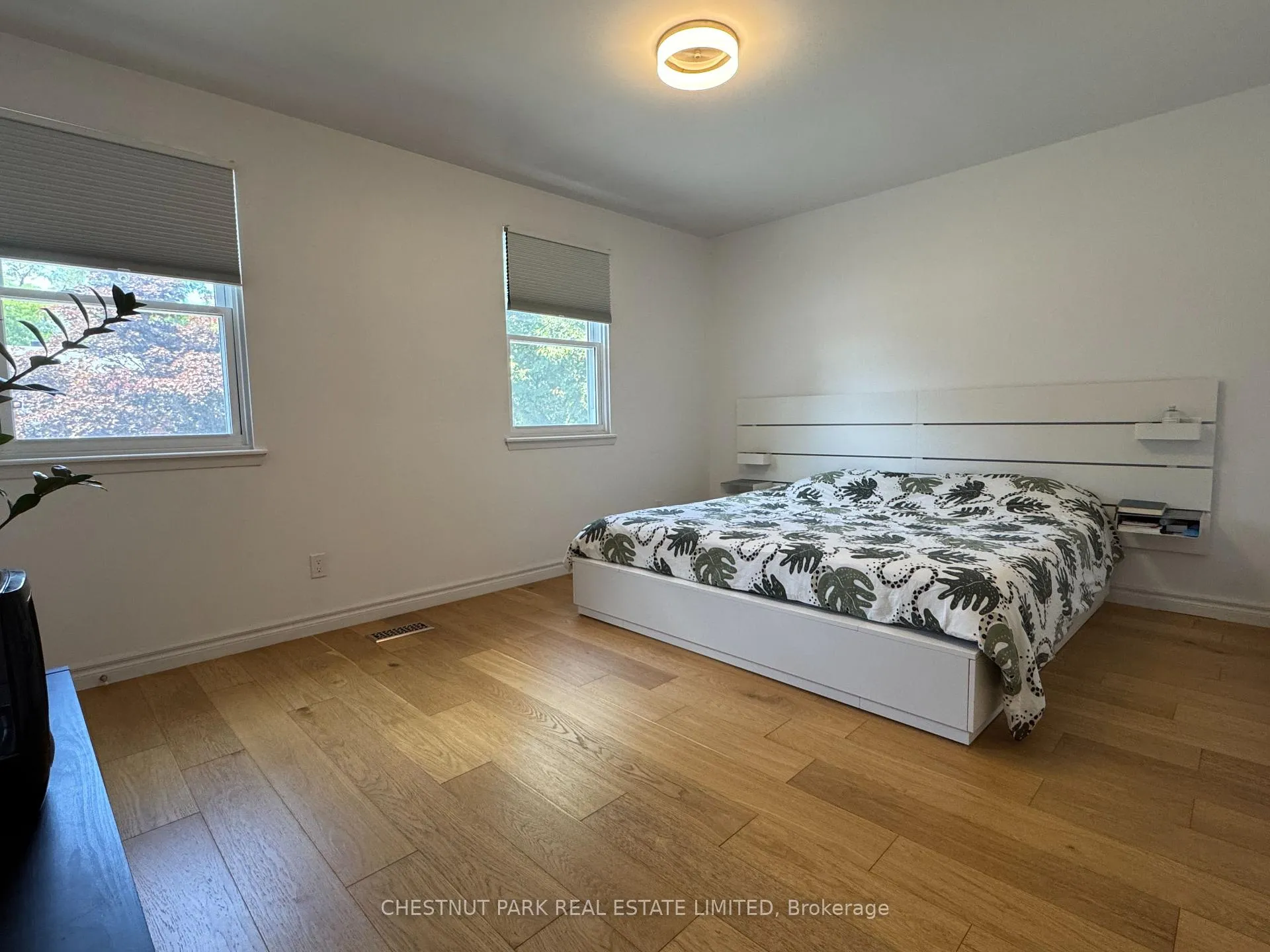 Photo 16 of 19 Norris Way, Markham, Aileen-Willowbrook — HOMEH