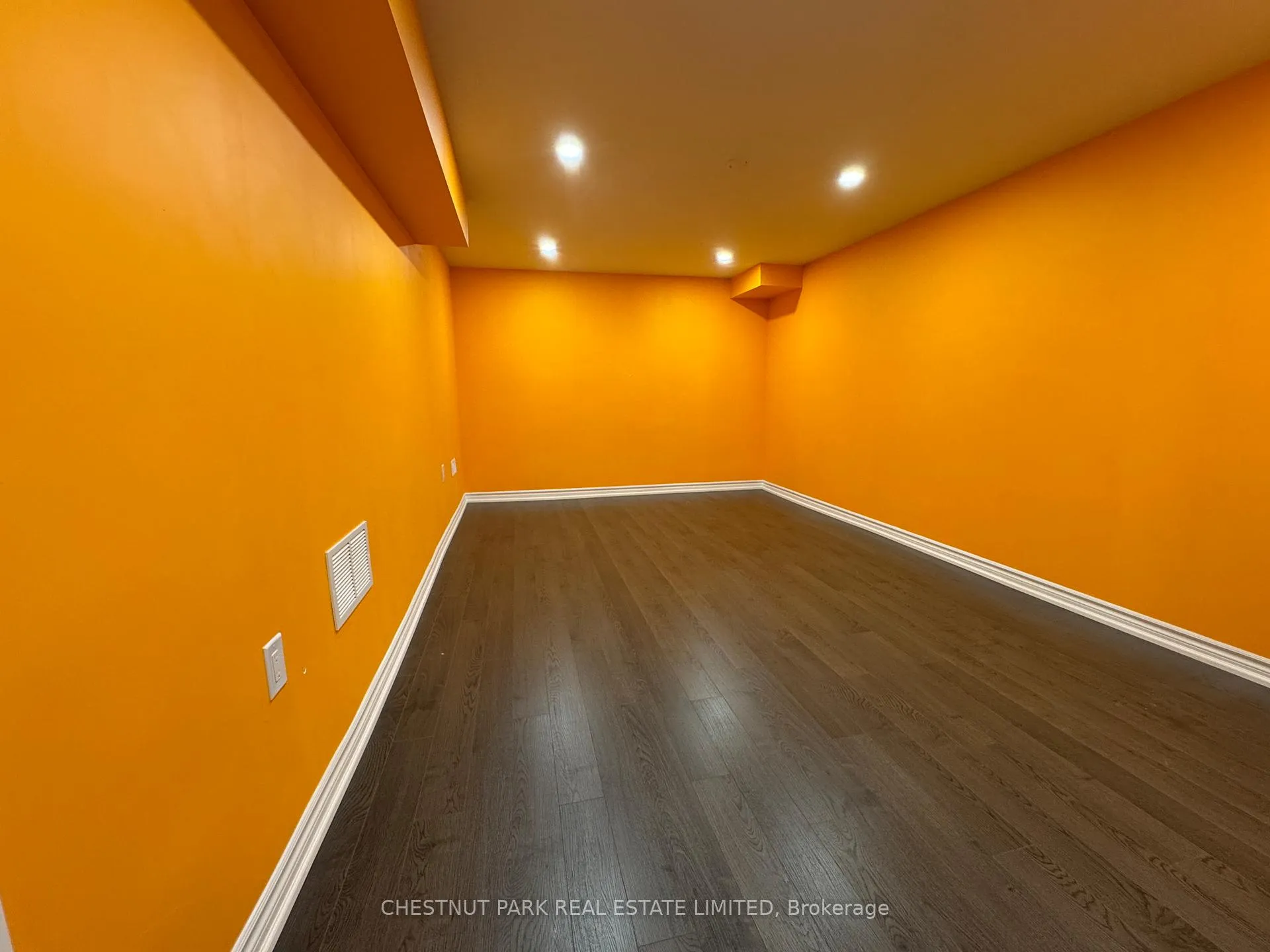 Photo 27 of 19 Norris Way, Markham, Aileen-Willowbrook — HOMEH