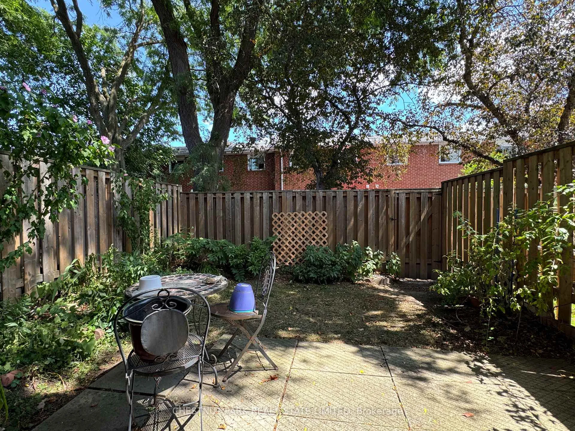 Photo 32 of 19 Norris Way, Markham, Aileen-Willowbrook — HOMEH