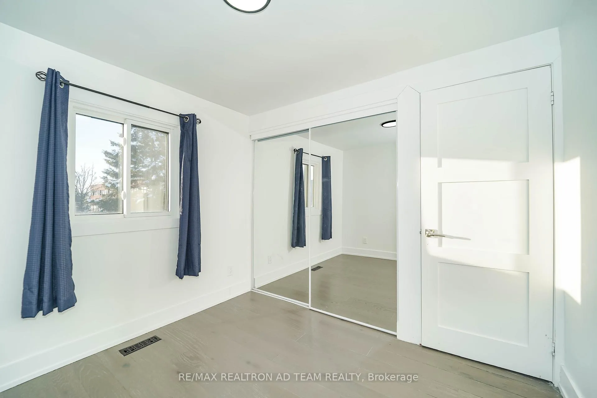Photo 25 of 4 Gilmour Drive, Ajax, Central — HOMEH