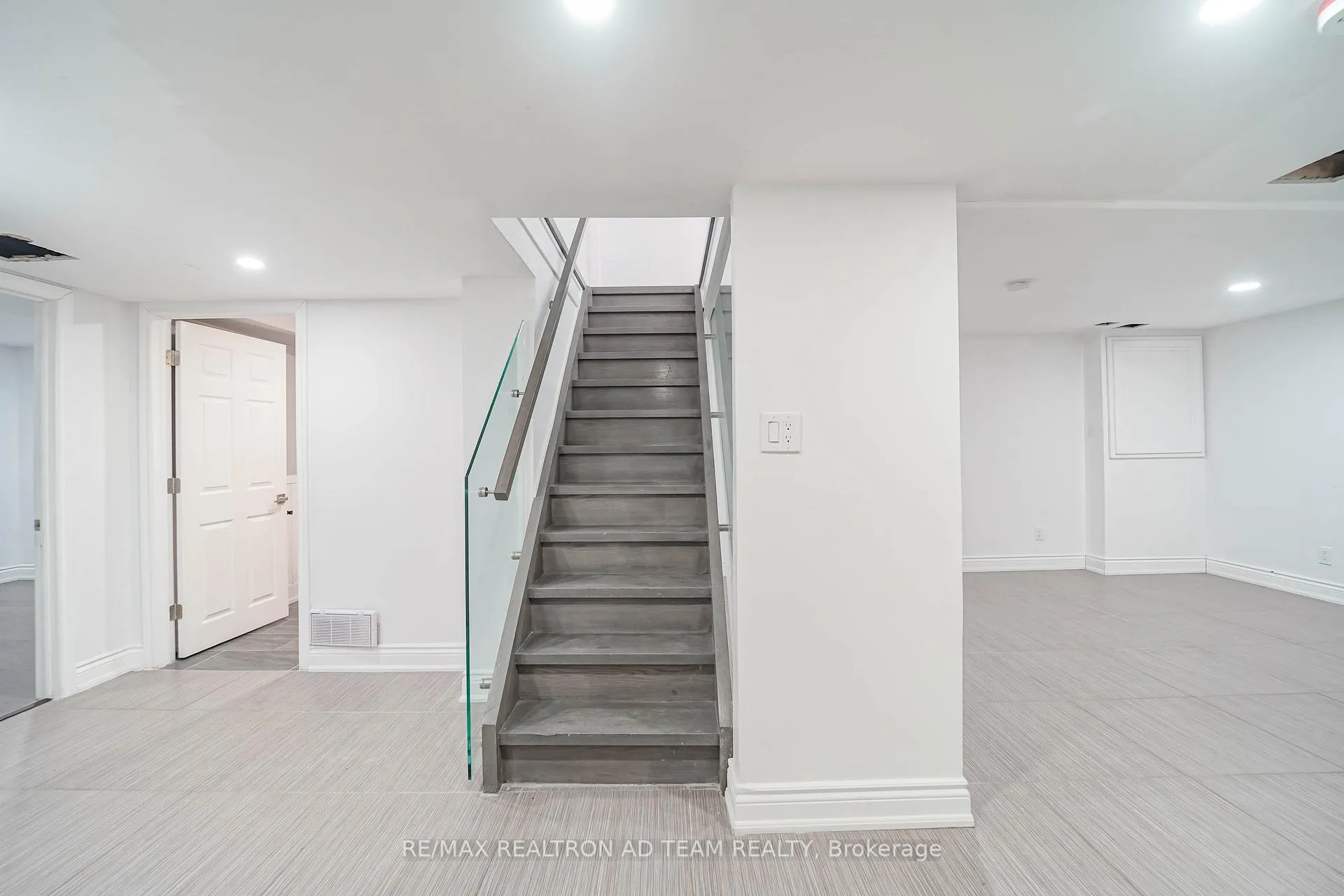 Photo 31 of 4 Gilmour Drive, Ajax, Central — HOMEH