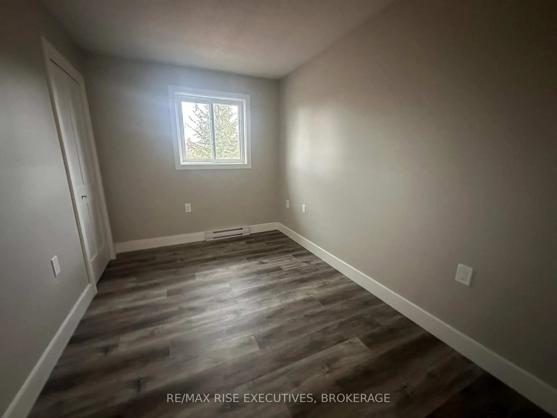 Photo 11 of Unit 1, 565 Emma Street, Gananoque — HOMEH
