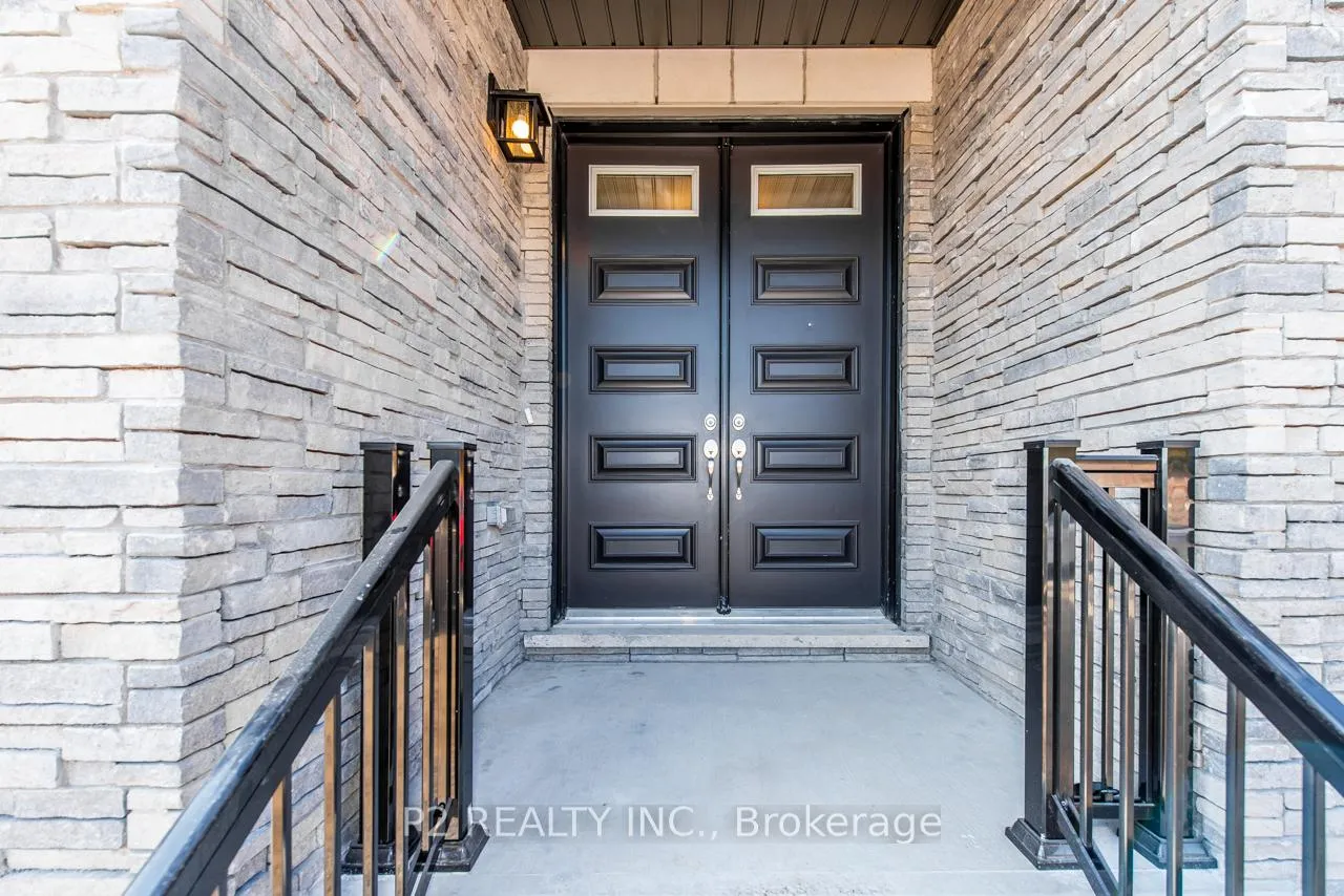 Photo 2 of 4 Wild Ginger Lane, Springwater, Midhurst — HOMEH