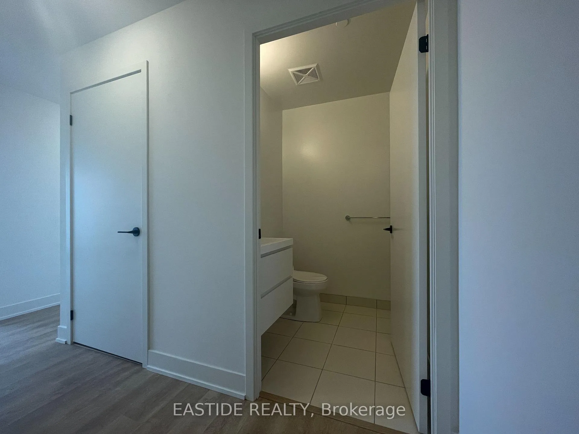 Photo 6 of Unit 2412, 56 Andre de Grasse Street, Markham, Unionville — HOMEH