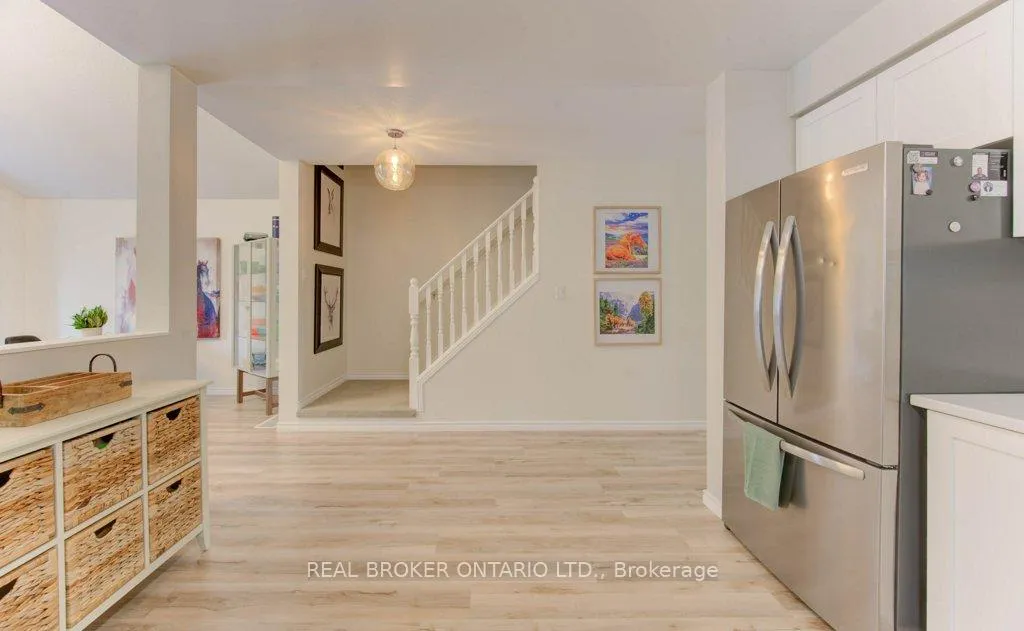 Photo 10 of 707 Paris Boulevard, Waterloo — HOMEH