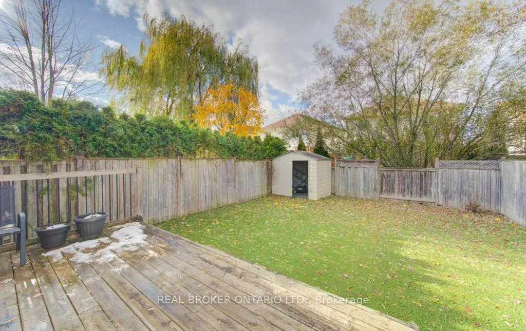 Photo 35 of 707 Paris Boulevard, Waterloo — HOMEH