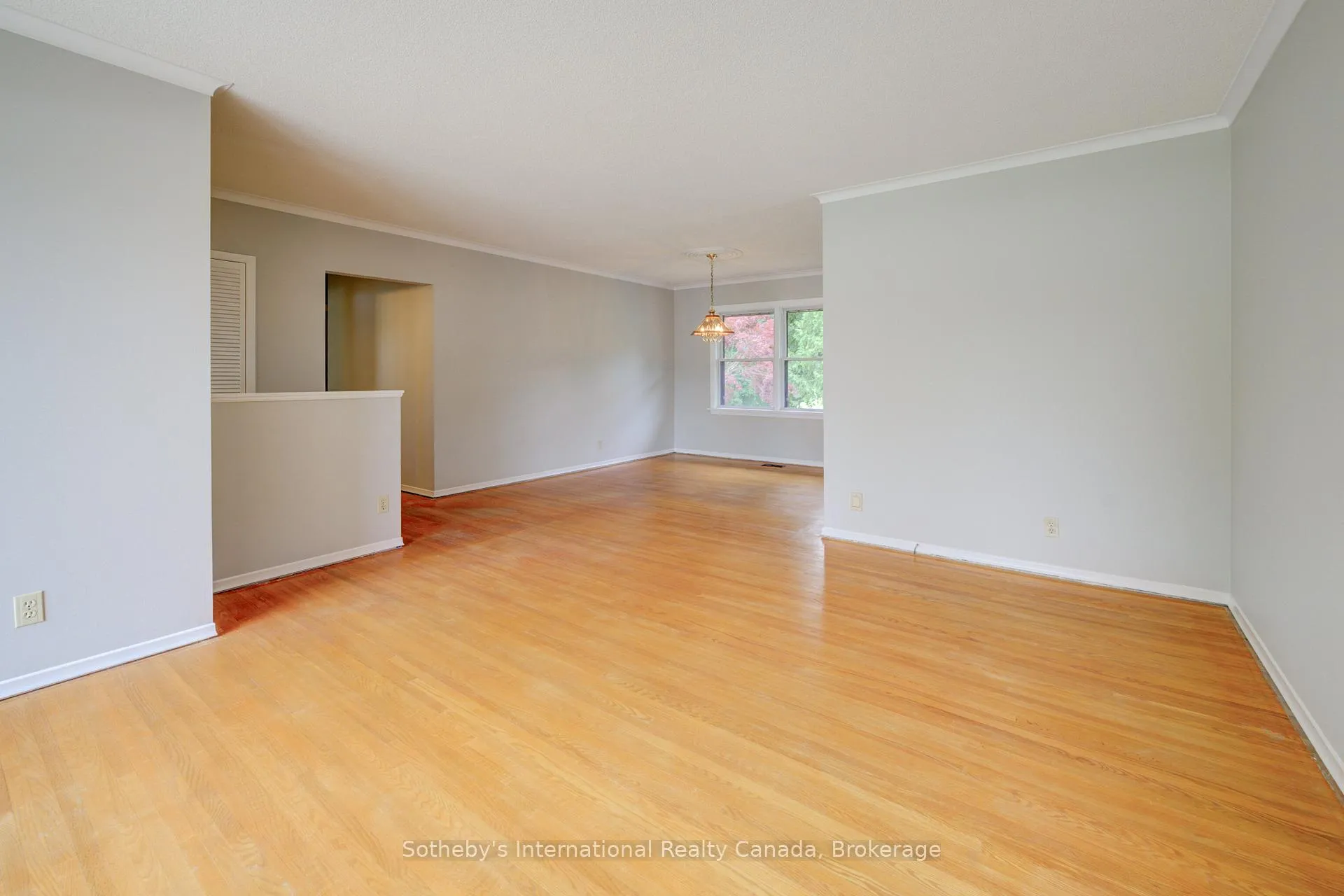 Photo 5 of 155 Gatewood Road, Kitchener — HOMEH