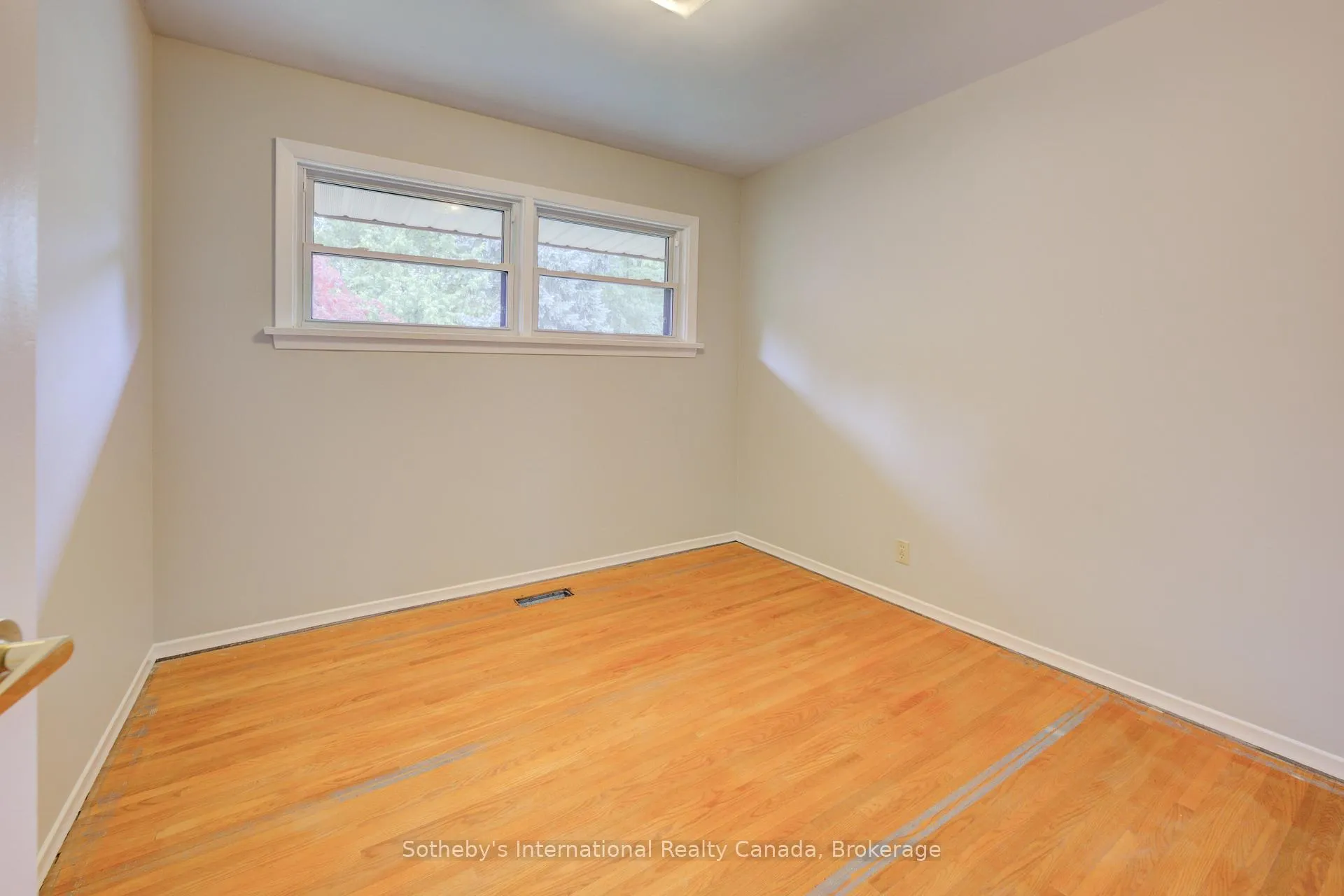 Photo 20 of 155 Gatewood Road, Kitchener — HOMEH
