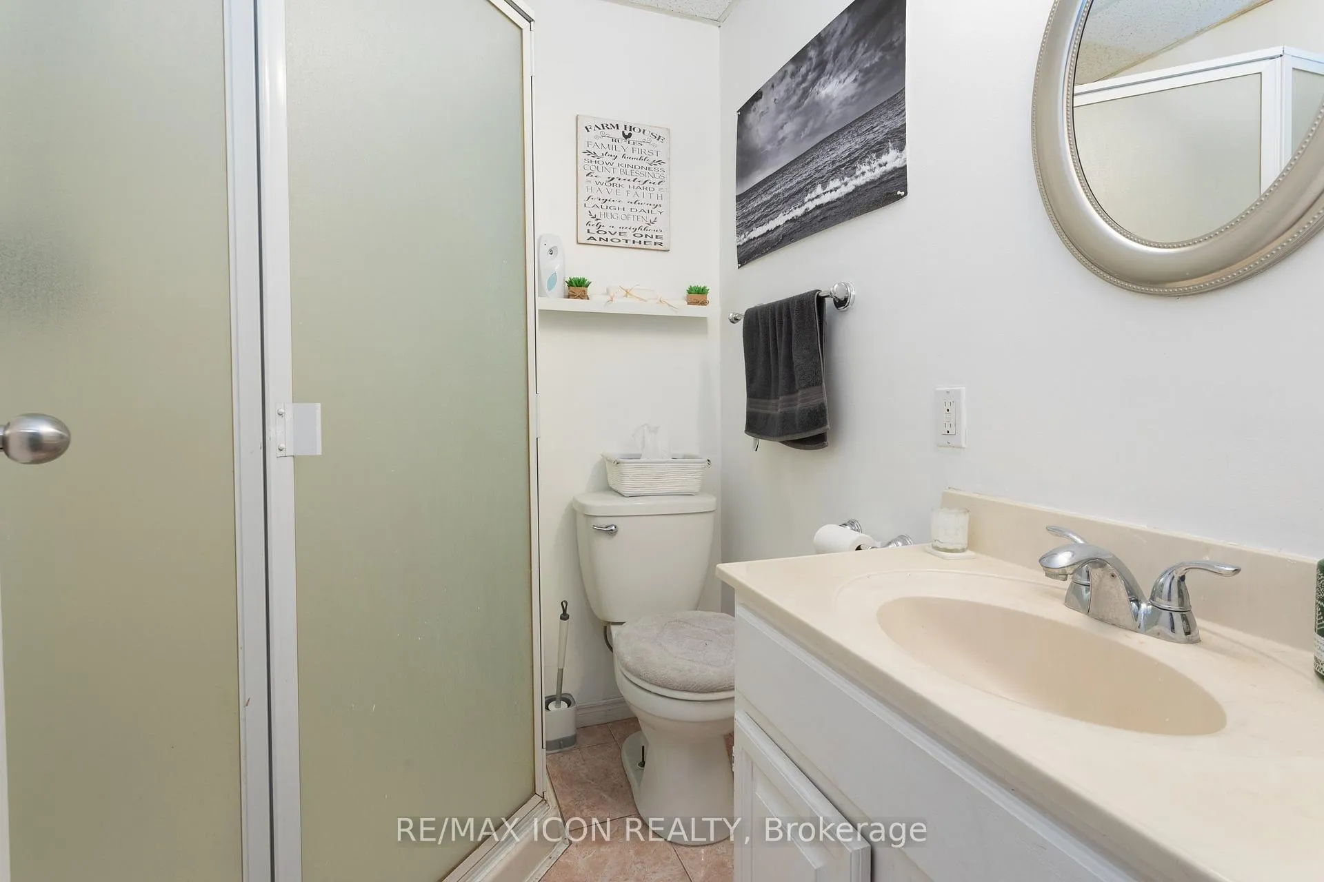 Photo 25 of 124 Dalegrove Drive, Kitchener — HOMEH