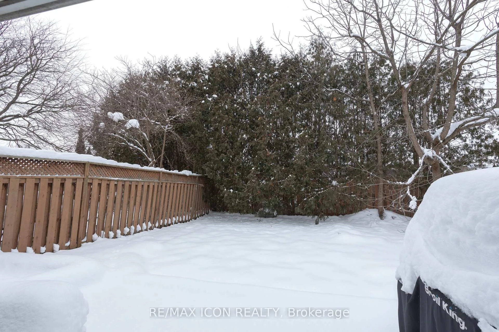 Photo 26 of 124 Dalegrove Drive, Kitchener — HOMEH