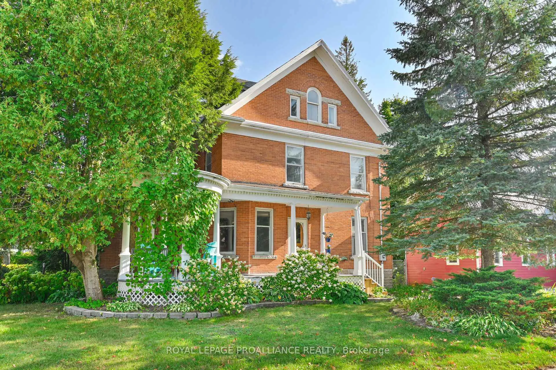 Photo 2 of 262 Metcalf Street, Tweed, Tweed (Village) — HOMEH