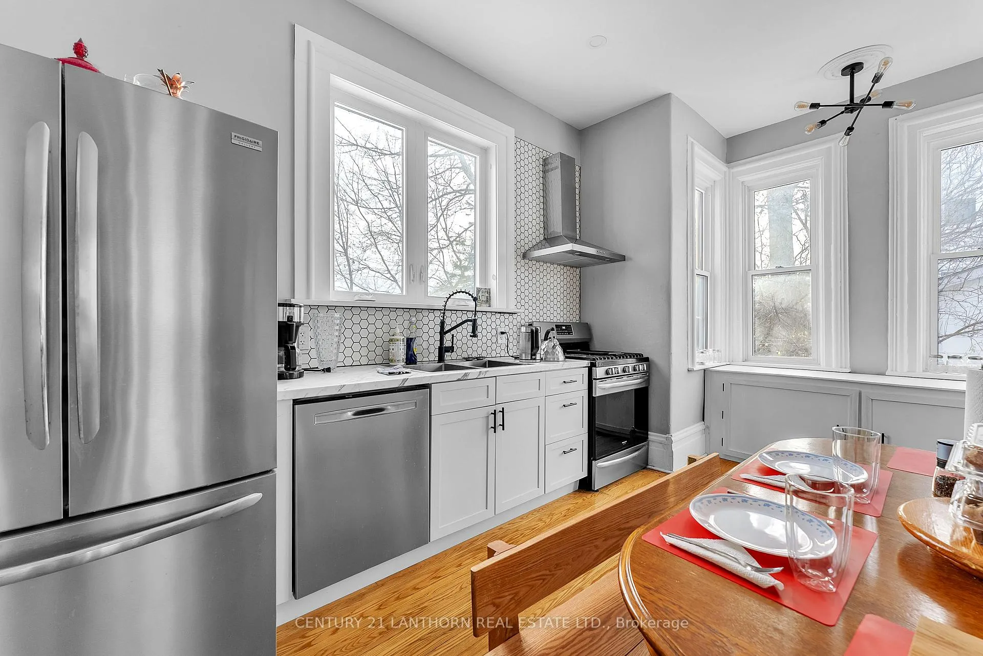 Photo 11 of 133 Foster Avenue, Belleville, Belleville Ward — HOMEH