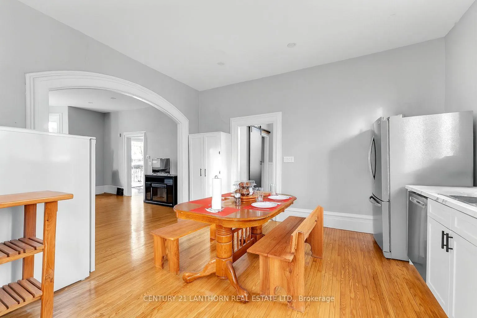 Photo 13 of 133 Foster Avenue, Belleville, Belleville Ward — HOMEH