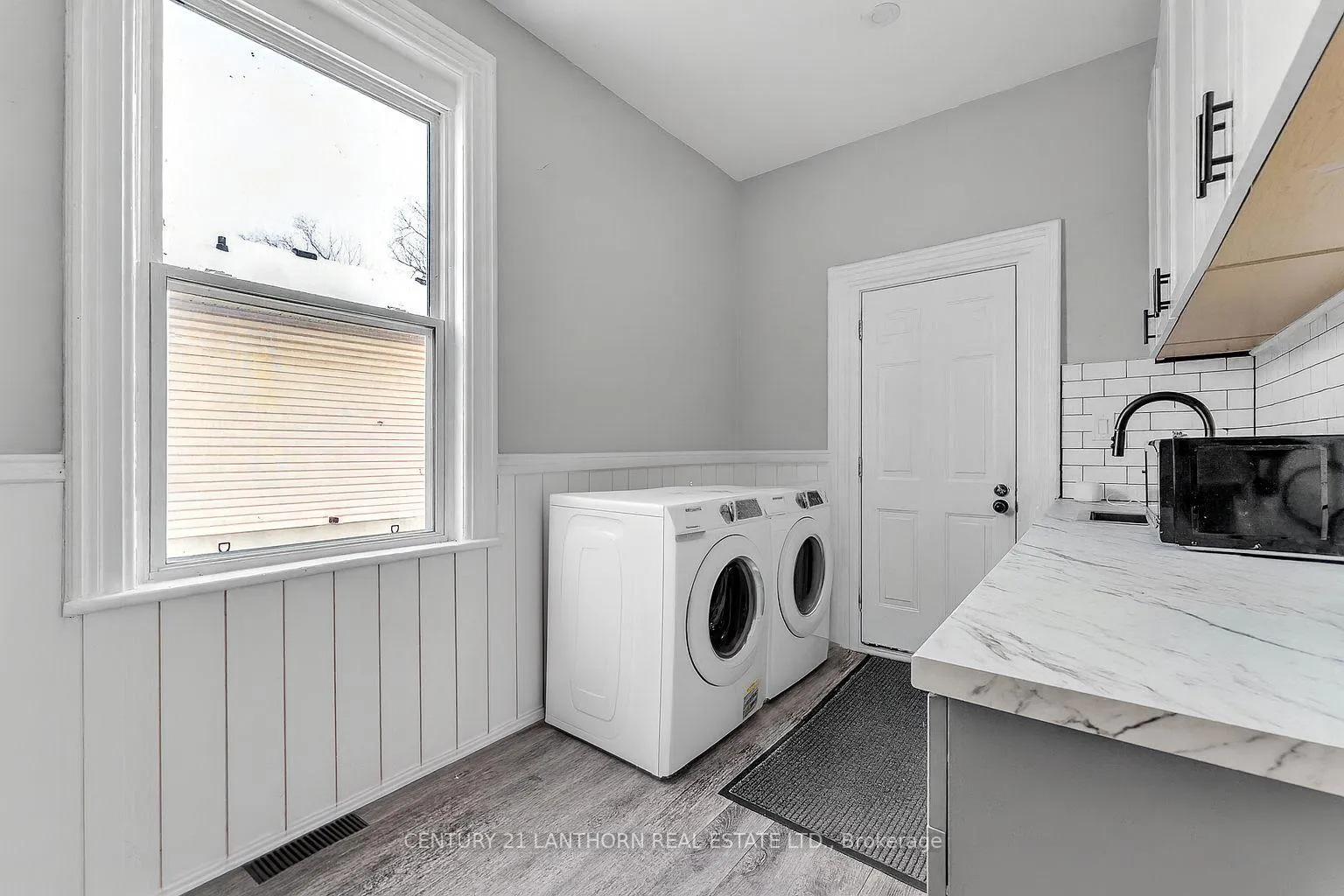 Photo 15 of 133 Foster Avenue, Belleville, Belleville Ward — HOMEH