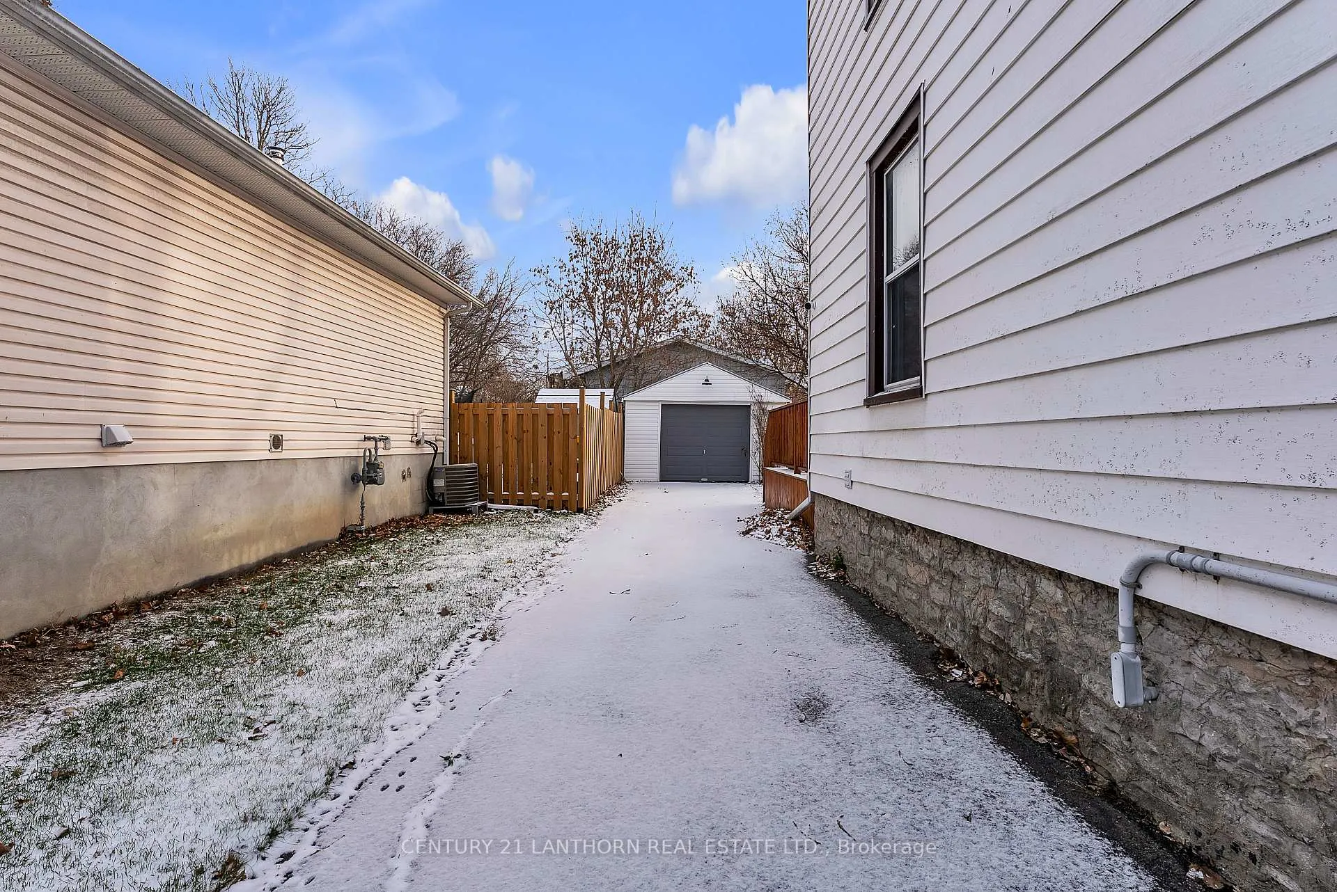 Photo 31 of 133 Foster Avenue, Belleville, Belleville Ward — HOMEH