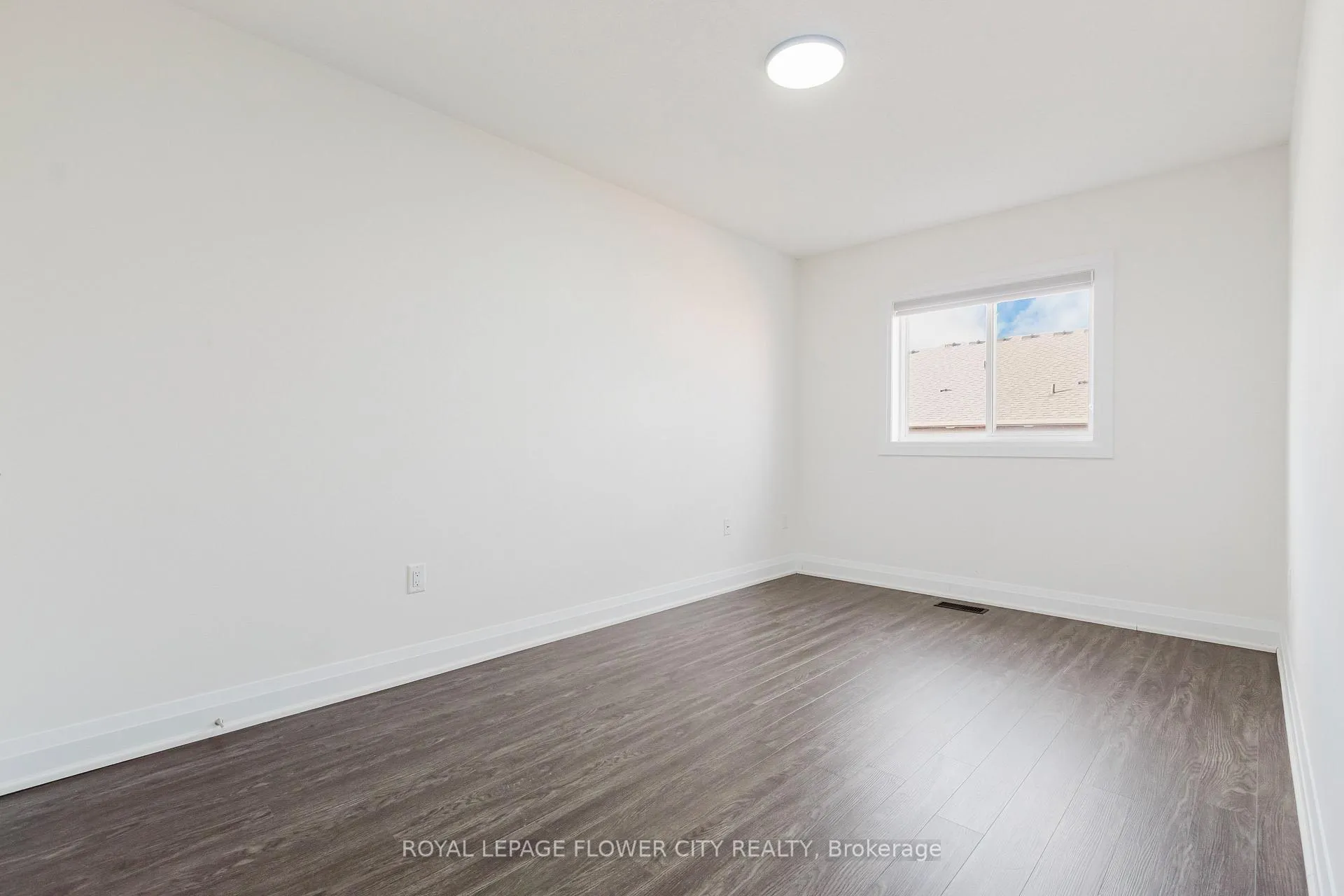 Photo 32 of 40 Dayman Drive, Hamilton, Ancaster — HOMEH