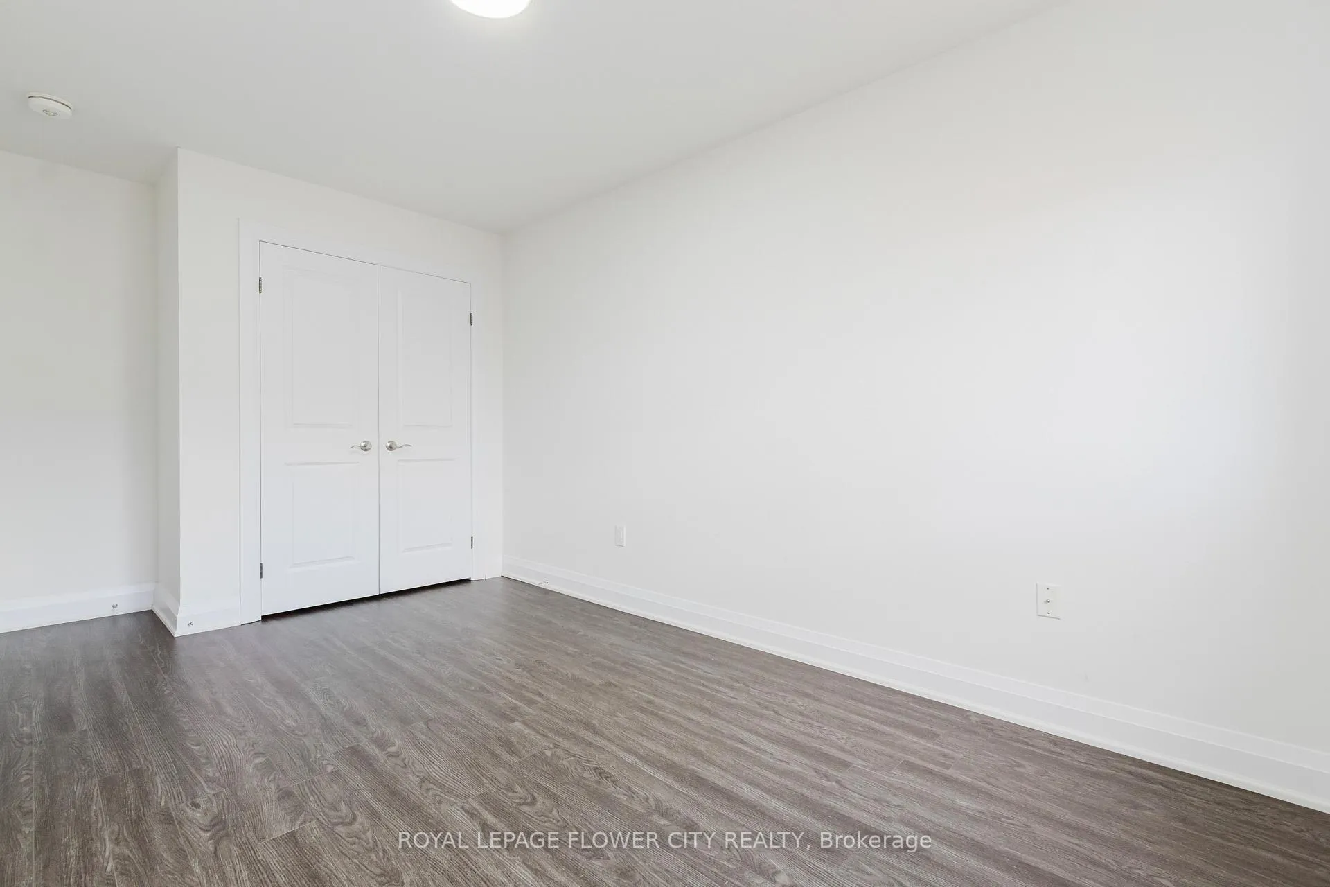 Photo 35 of 40 Dayman Drive, Hamilton, Ancaster — HOMEH