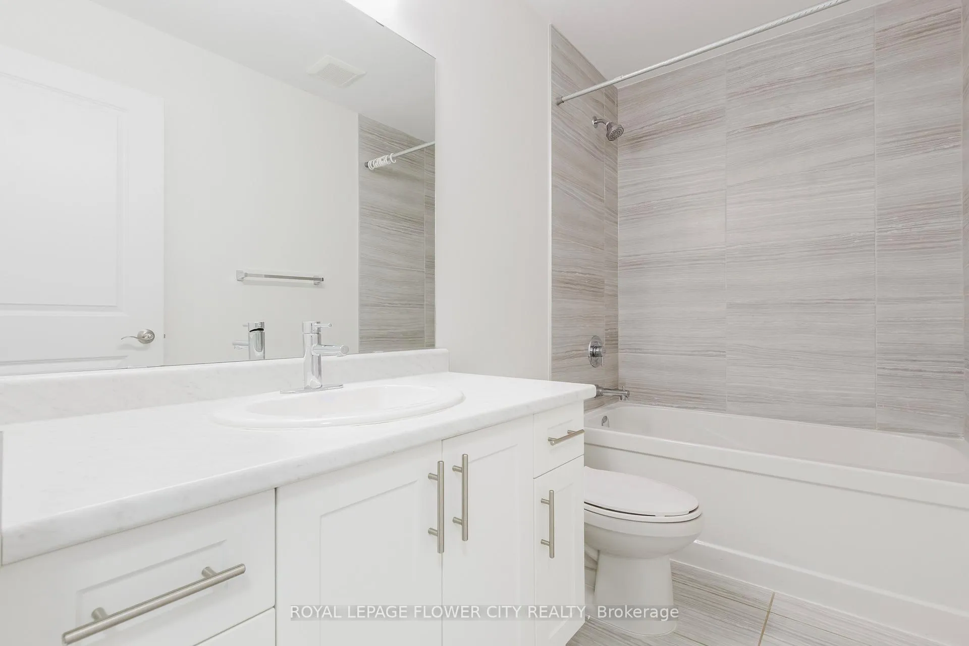 Photo 44 of 40 Dayman Drive, Hamilton, Ancaster — HOMEH