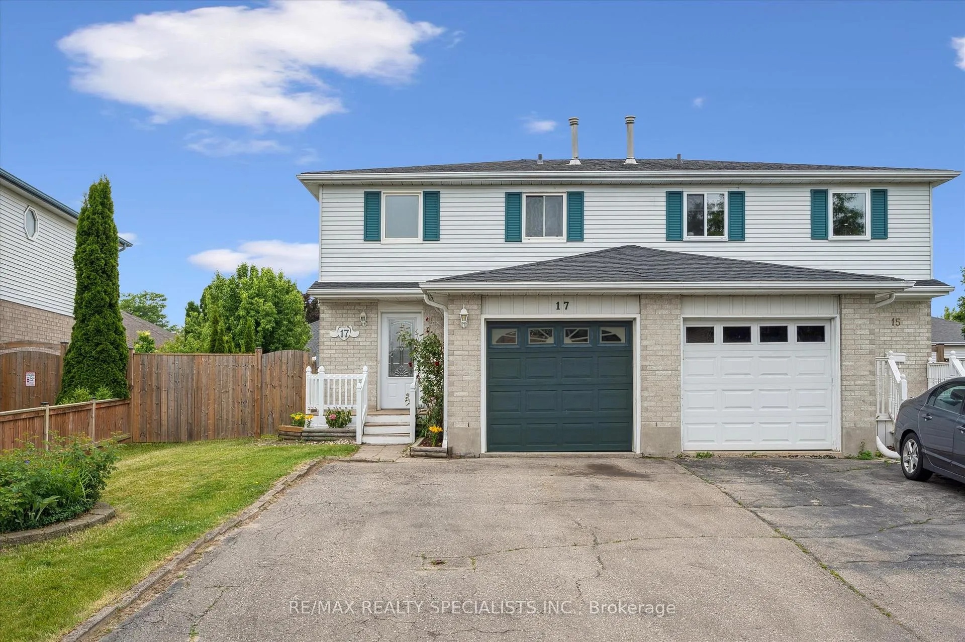 Photo 2 of 17 Tamvale Crescent, Kitchener — HOMEH