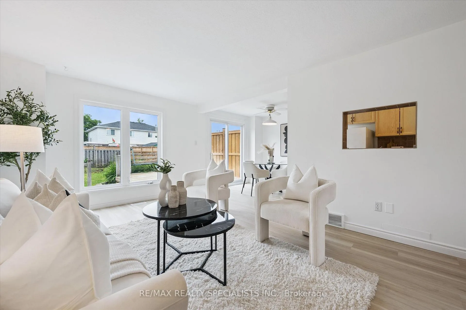 Photo 5 of 17 Tamvale Crescent, Kitchener — HOMEH