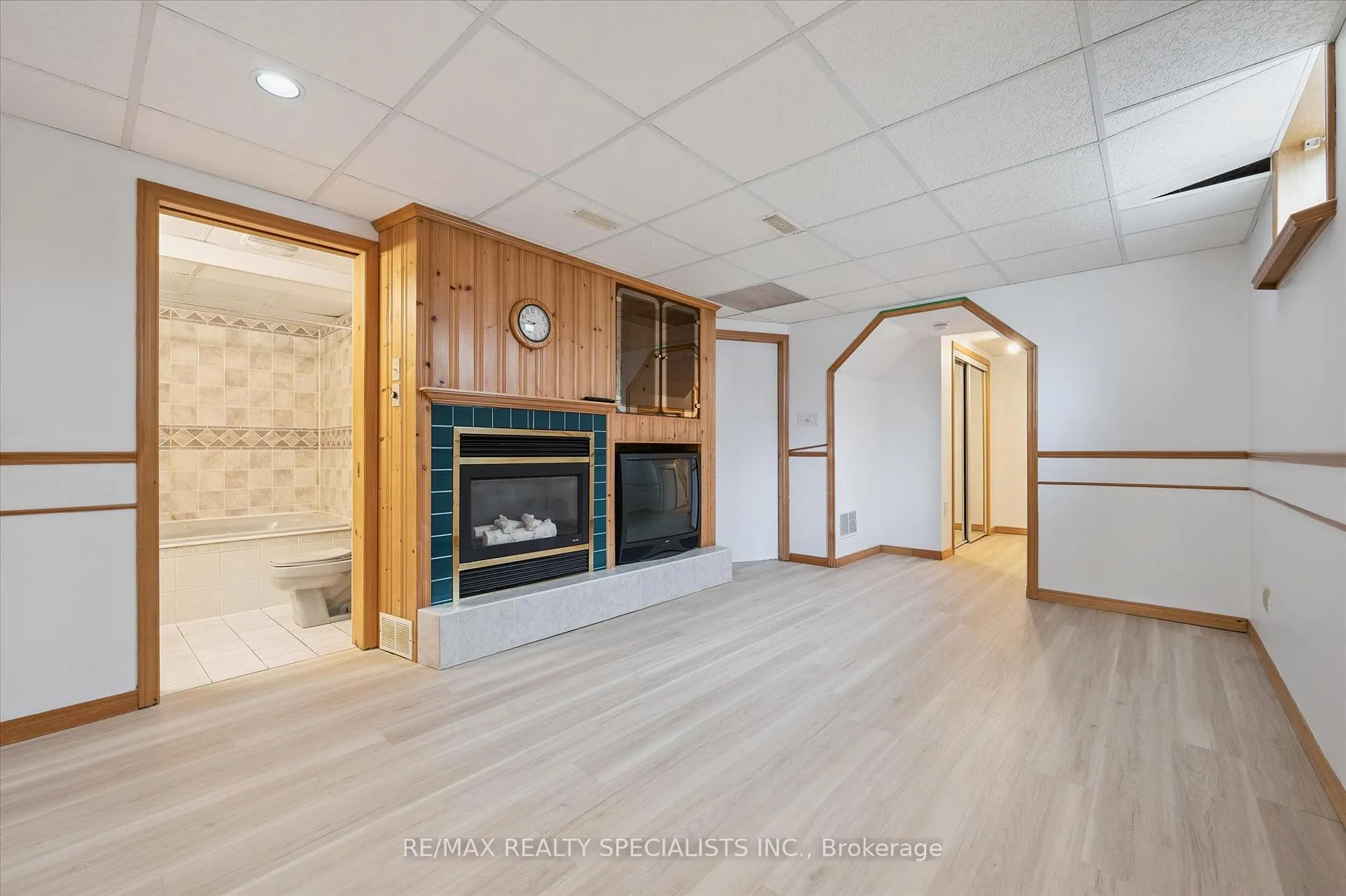 Photo 15 of 17 Tamvale Crescent, Kitchener — HOMEH