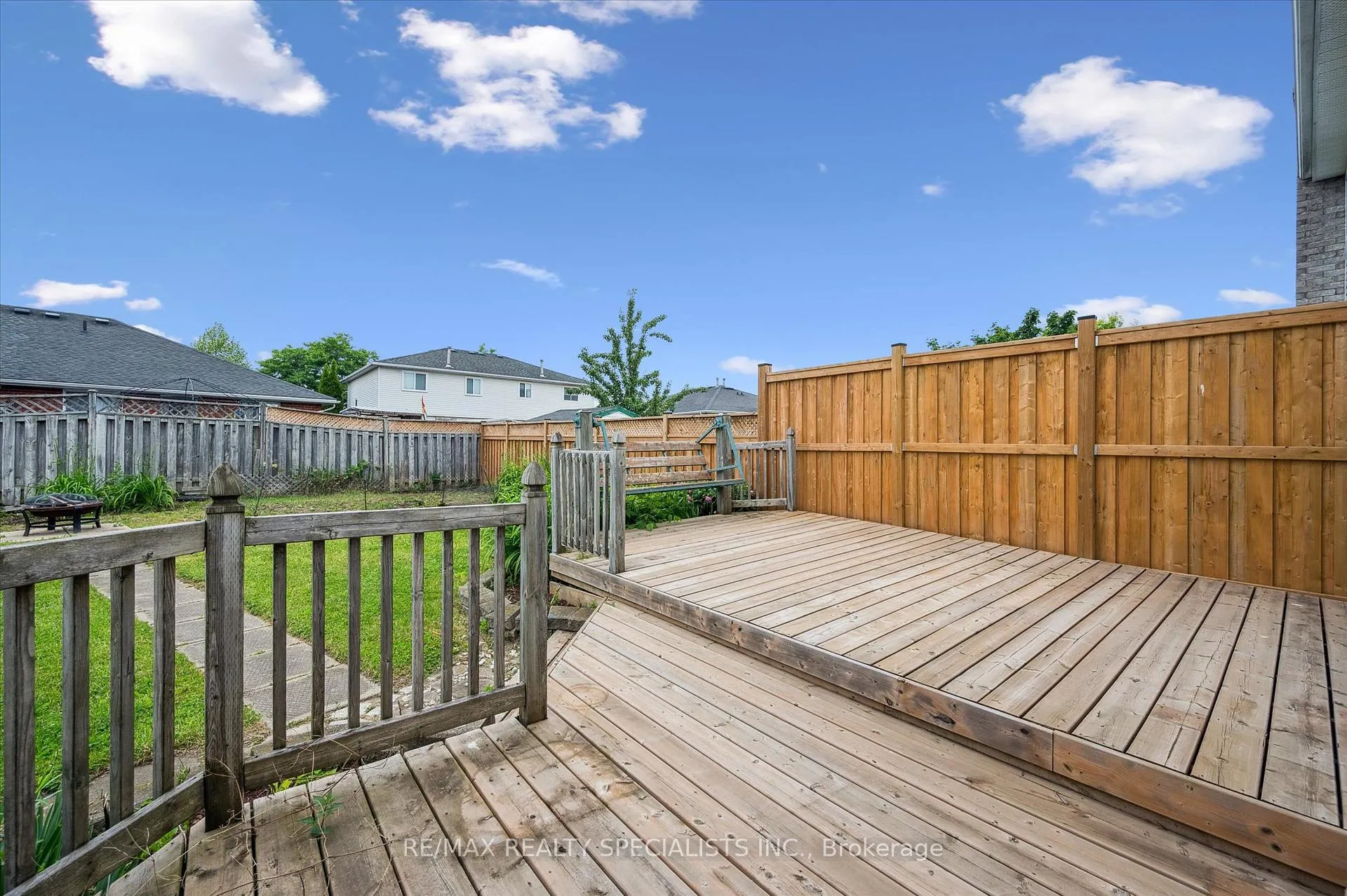 Photo 18 of 17 Tamvale Crescent, Kitchener — HOMEH