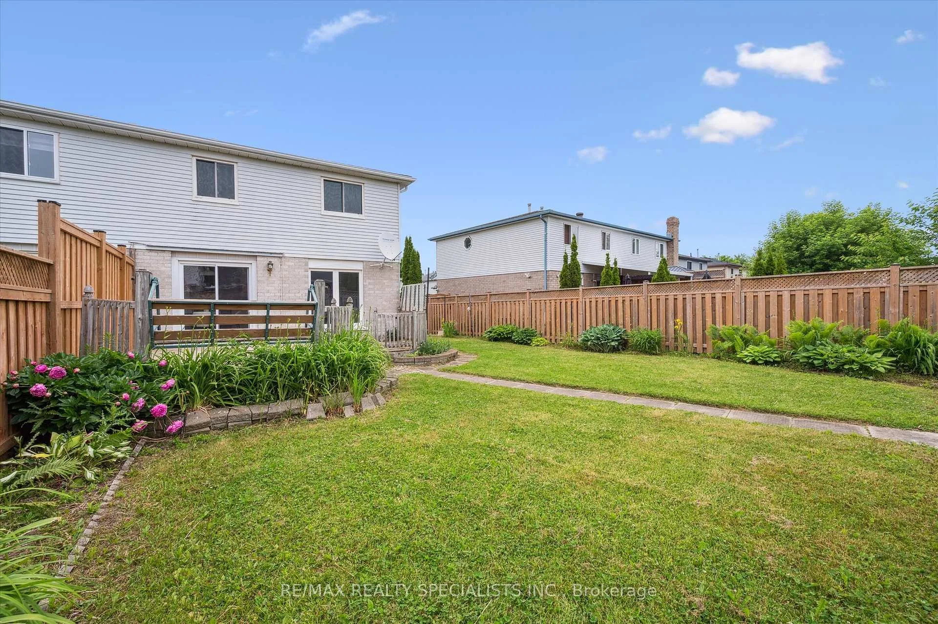 Photo 20 of 17 Tamvale Crescent, Kitchener — HOMEH