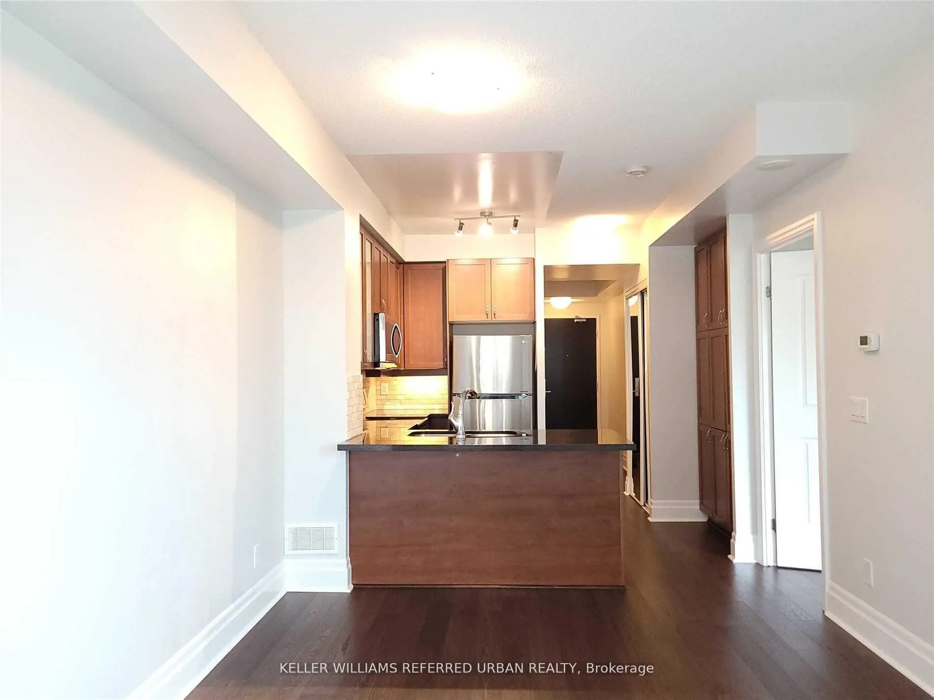 Photo 7 of Unit 211, 131 Upper Duke Crescent, Markham, Unionville — HOMEH