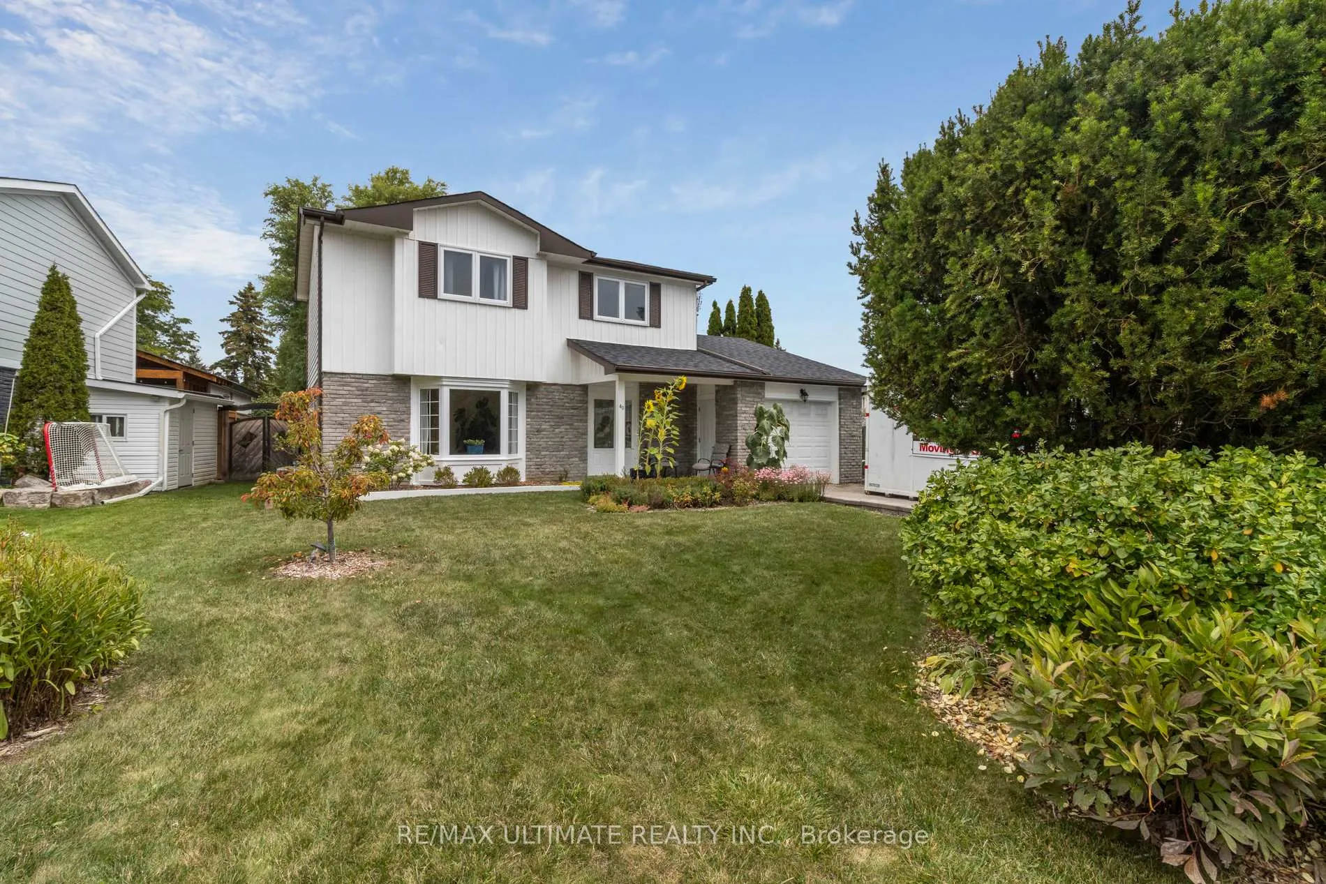 Photo 2 of 40 Birchview Crescent, Caledon, Bolton North — HOMEH