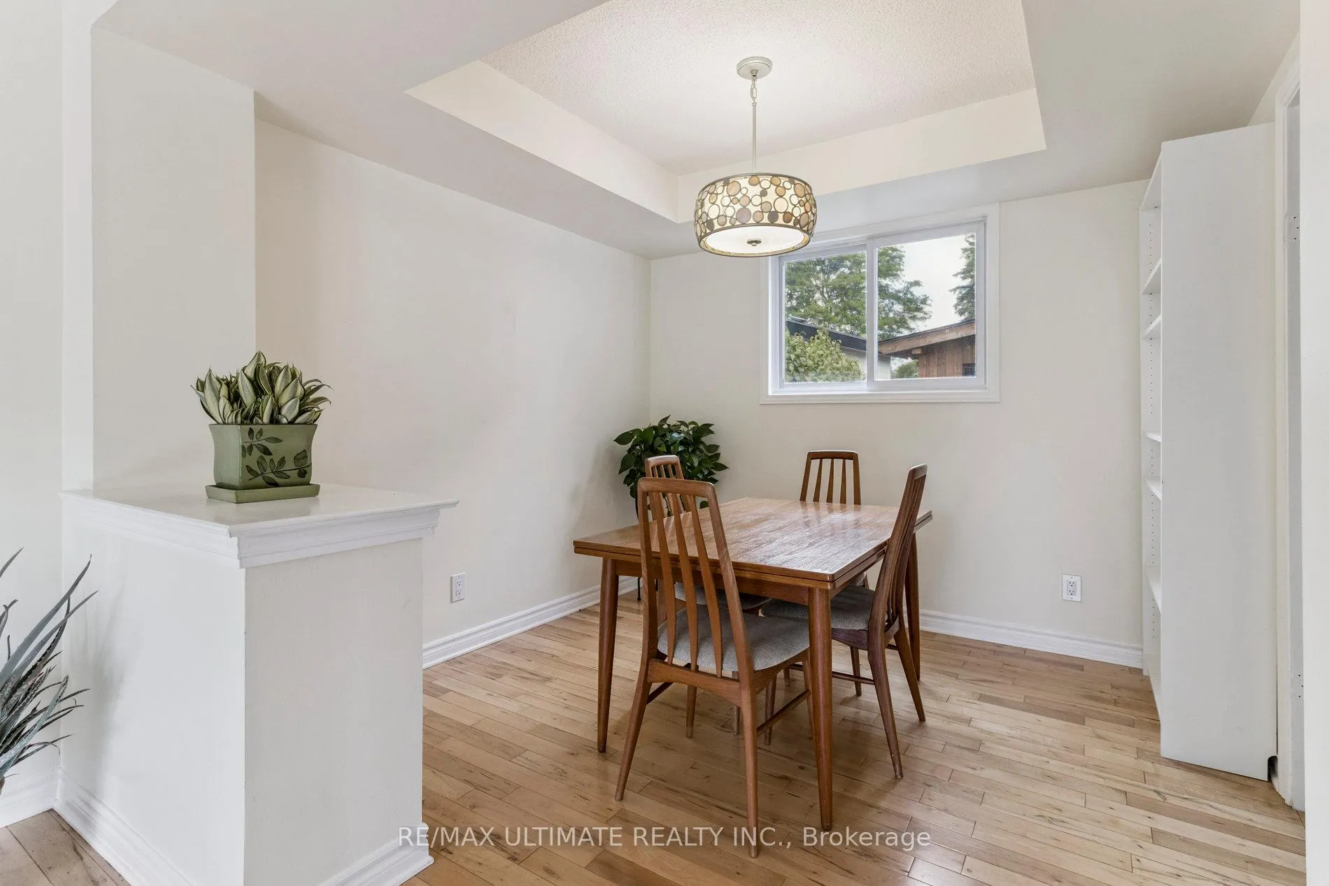 Photo 9 of 40 Birchview Crescent, Caledon, Bolton North — HOMEH