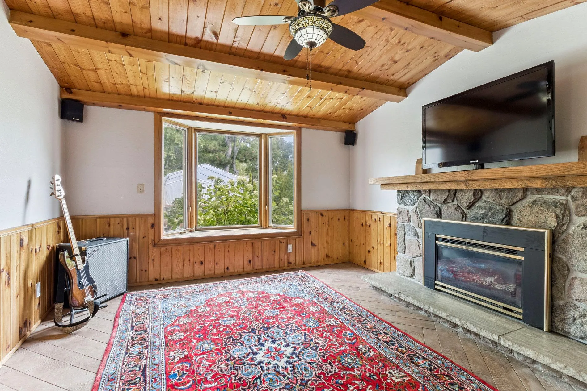 Photo 23 of 40 Birchview Crescent, Caledon, Bolton North — HOMEH