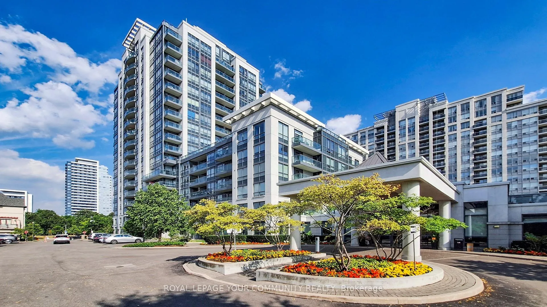 Photo 5 of Unit 802, 20 North Park Road, Vaughan, Beverley Glen — HOMEH