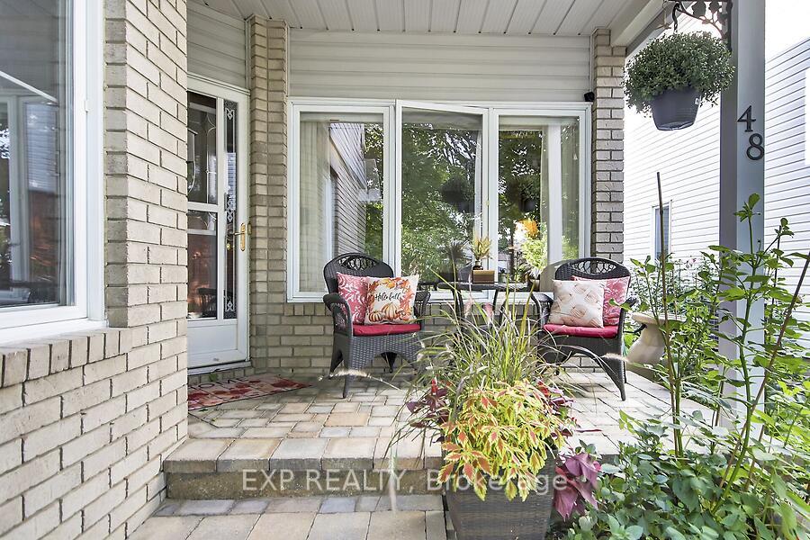 Photo 4 of 48 Deighton Crescent, Ottawa, Barrhaven East — HOMEH