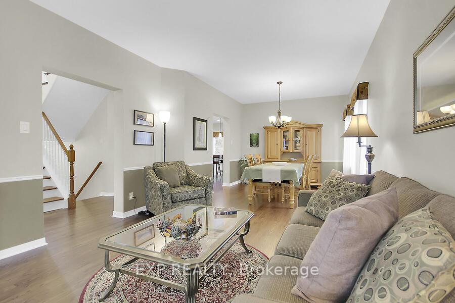 Photo 12 of 48 Deighton Crescent, Ottawa, Barrhaven East — HOMEH