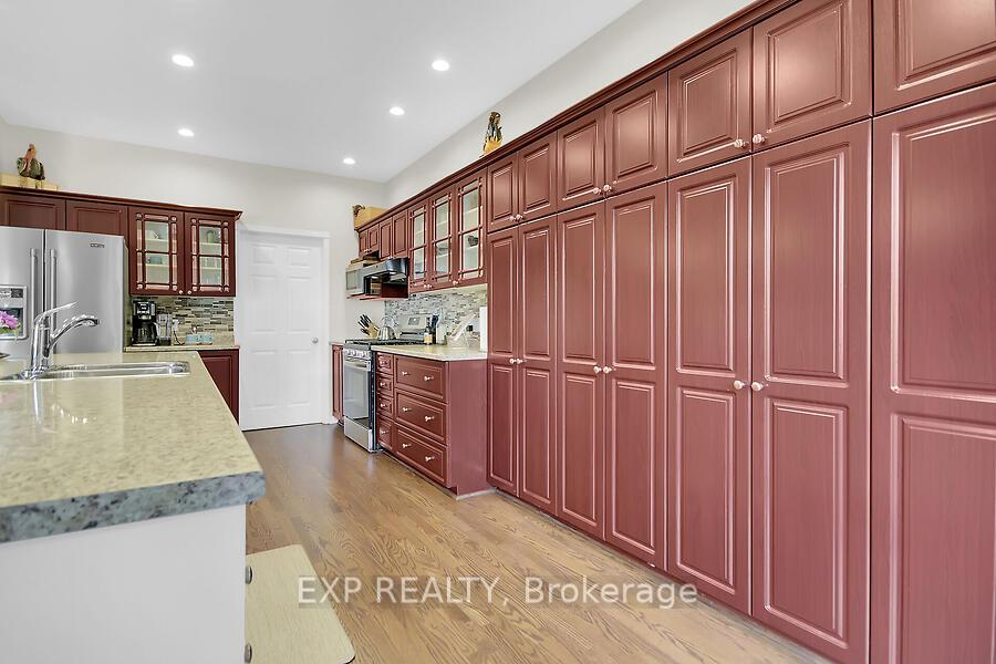 Photo 16 of 48 Deighton Crescent, Ottawa, Barrhaven East — HOMEH