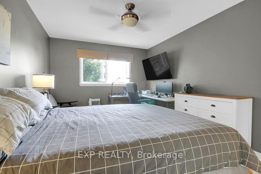 Photo 33 of 48 Deighton Crescent, Ottawa, Barrhaven East — HOMEH